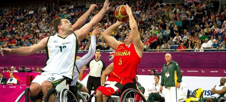 Jak se hraje basketbal na vozíku?